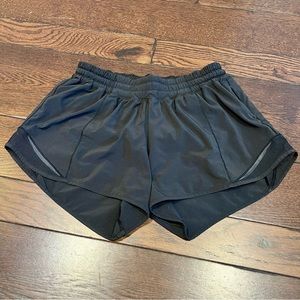 lululemon Hotty Hot Mid-Rise 3” Short